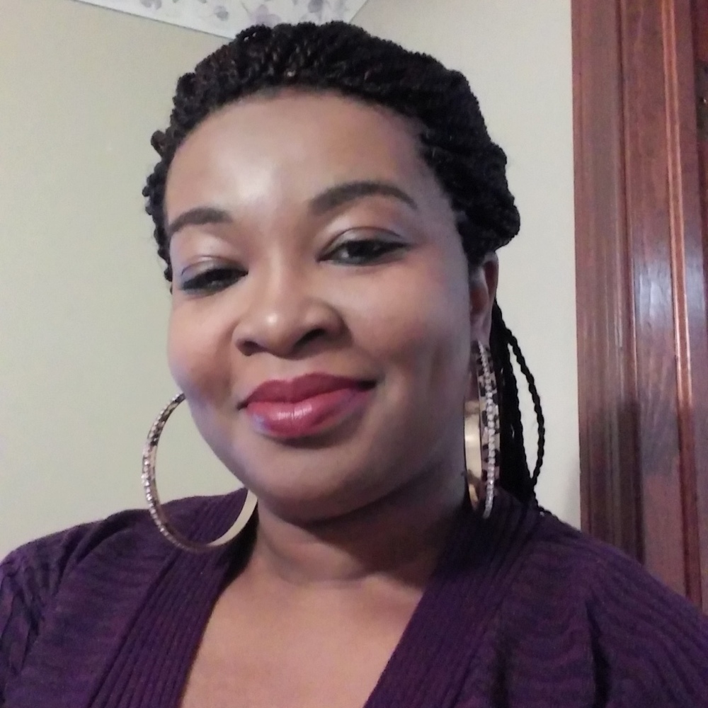 Meet your Posher, Carolyn